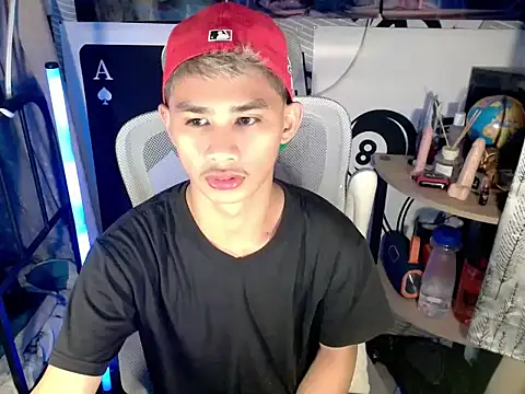 asianhardcock25 online show from April 7, 12:49 pm