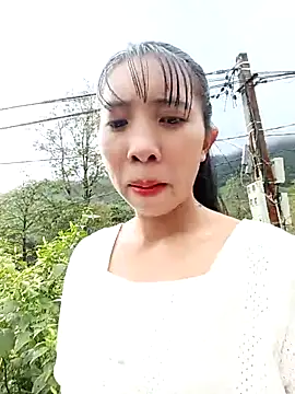 Snapshot of emaame68 chatting on November 6, 1:50 am emaame68 online show from November 6, 1:50 am