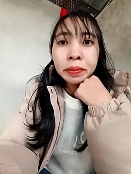 Snapshot of emaame68 chatting on November 9, 4:22 am emaame68 online show from November 9, 4:22 am