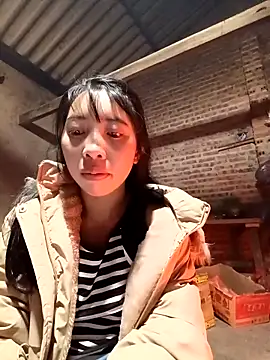 Snapshot of emaame68 chatting on November 27, 11:18 pm emaame68 online show from November 27, 11:18 pm