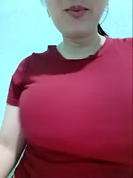 Shiny Babe online show from April 6, 3:04 am