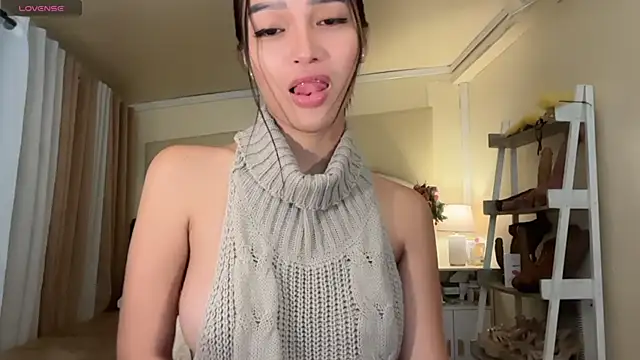 Snapshot of _agatha143_ chatting on May 19, 3:02 am agatha143 online show from May 19, 3:02 am