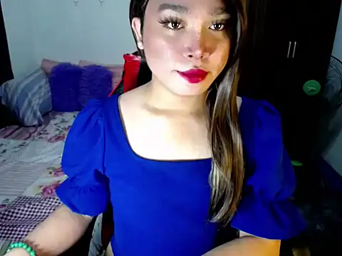 Urassiansweetcummer online show from October 4, 1:36 am