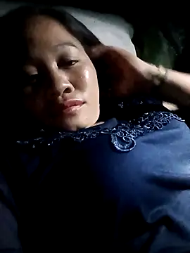 Phiphi135 online show from April 10, 2:22 pm