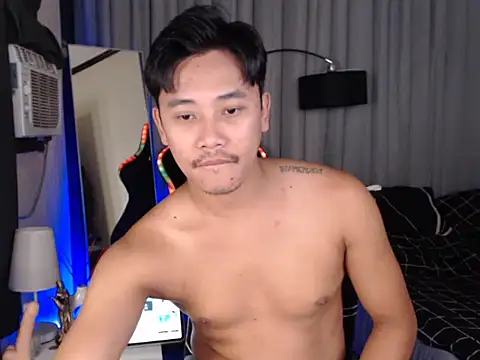 alexsuckable01 online show from April 24, 7:05 pm