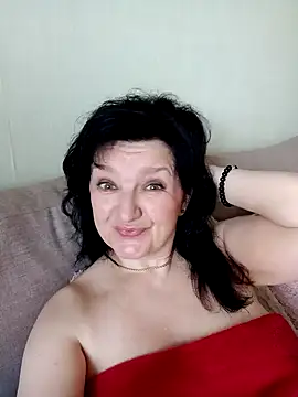 Snapshot of MilaSky4701 chatting on June 1, 7:43 am MilaSky4701 online show from June 1, 7:43 am