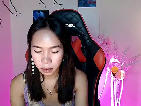 Snapshot of Shindoll chatting on November 1, 3:08 am Shindoll online show from November 1, 3:08 am