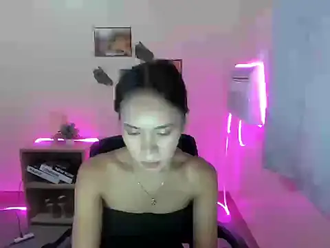 Snapshot of Shindoll chatting on November 5, 10:48 am Shindoll online show from November 5, 10:48 am