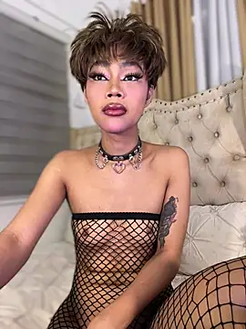 Snapshot of Innocent_yanixx69 chatting on July 15, 12:49 am Innocent yanixx69 online show from July 15, 12:49 am