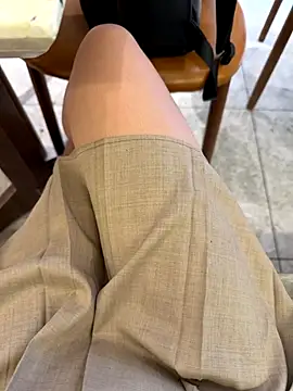 Snapshot of Hamy88 chatting on November 17, 7:58 am Hamy88 online show from November 17, 7:58 am