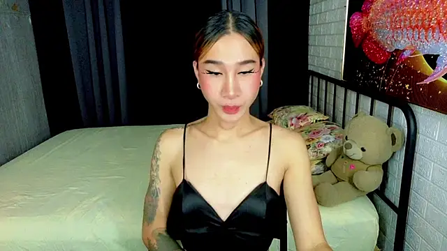 TRANSGODDESSA online show from October 3, 7:55 pm