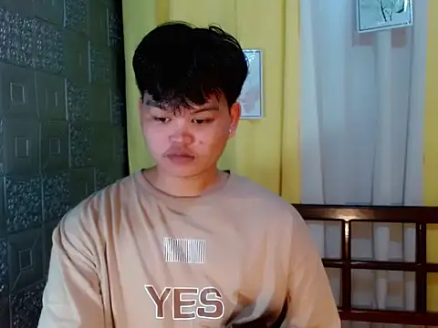 Reynelcock online show from November 10, 9:52 am