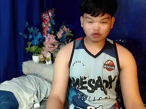 Reynelcock online show from February 20, 4:51 pm