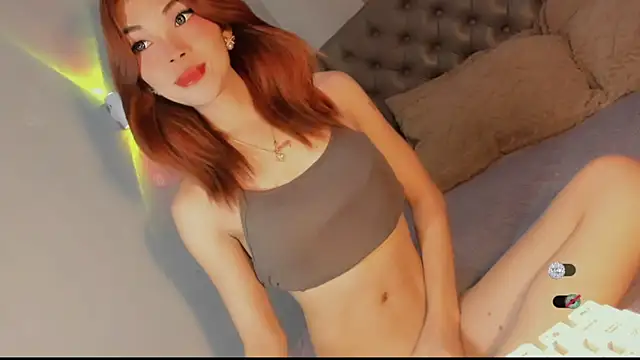 Snapshot of bella_enchantra chatting on July 7, 4:26 am bella enchantra online show from July 7, 4:26 am