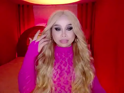 Snapshot of andy_slave4u chatting on November 19, 4:40 pm andy slave4u online show from November 19, 4:40 pm