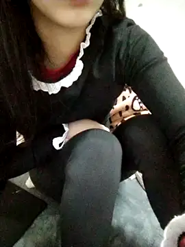 Kembong01 online show from February 27, 9:15 pm