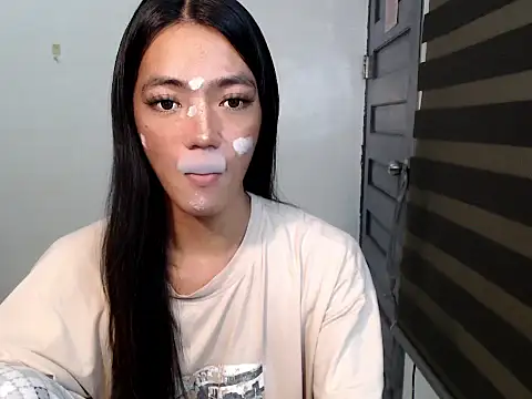 Snapshot of slimladyxoxo chatting on February 3, 5:40 pm slimladyxoxo online show from February 3, 5:40 pm