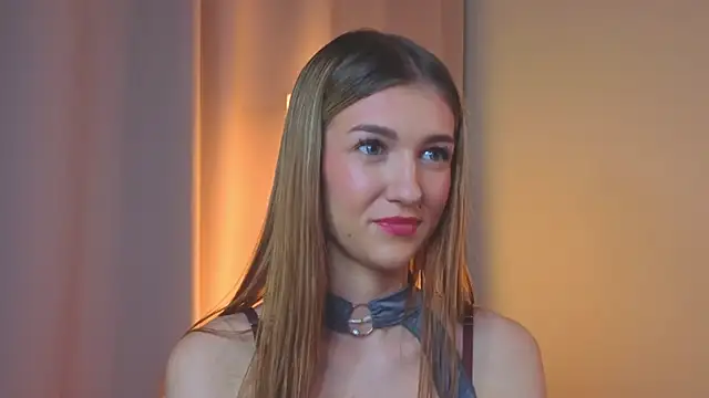 Snapshot of BeatrixGummer chatting on September 8, 8:19 pm BeatrixGummer online show from September 8, 8:19 pm