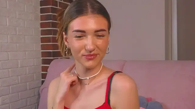 Snapshot of BeatrixGummer chatting on September 12, 8:20 pm BeatrixGummer online show from September 12, 8:20 pm