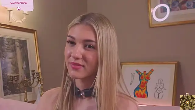 Snapshot of BeatrixGummer chatting on October 1, 8:37 pm BeatrixGummer online show from October 1, 8:37 pm