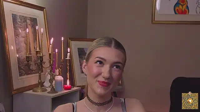 Snapshot of BeatrixGummer chatting on October 22, 8:41 pm BeatrixGummer online show from October 22, 8:41 pm