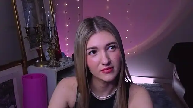 Snapshot of BeatrixGummer chatting on November 6, 8:21 pm BeatrixGummer online show from November 6, 8:21 pm