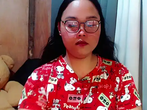  Lylia online show from December 5, 6:37 pm