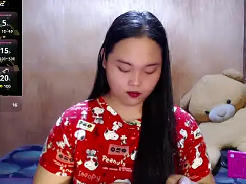  Lylia online show from June 4, 1:39 pm