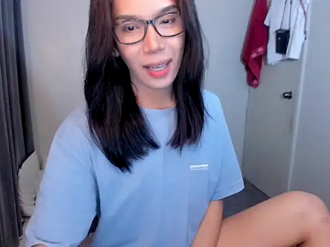Snapshot of lucyshanex chatting on October 11, 9:57 pm lucyshanex online show from October 11, 9:57 pm