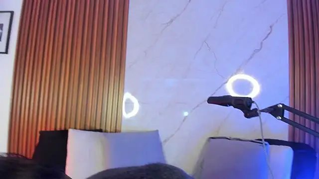 luixdust  online show from October 13, 9:37 pm