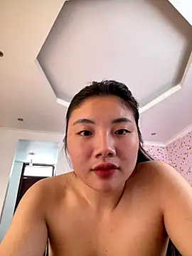 D2sweet online show from October 12, 2:21 am