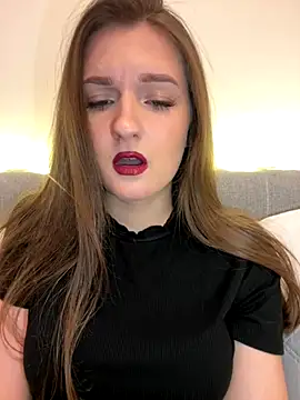 Snapshot of AdelinaEmber chatting on October 3, 11:29 am AdelinaEmber online show from October 3, 11:29 am