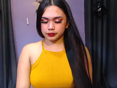 Snapshot of urlovelysandra chatting on November 11, 4:23 am urlovelysandra online show from November 11, 4:23 am