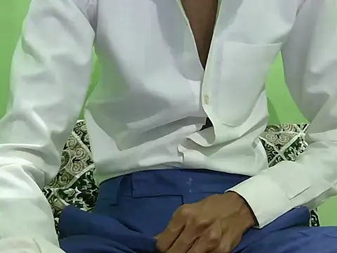 rockyy23boy online show from October 29, 9:49 pm