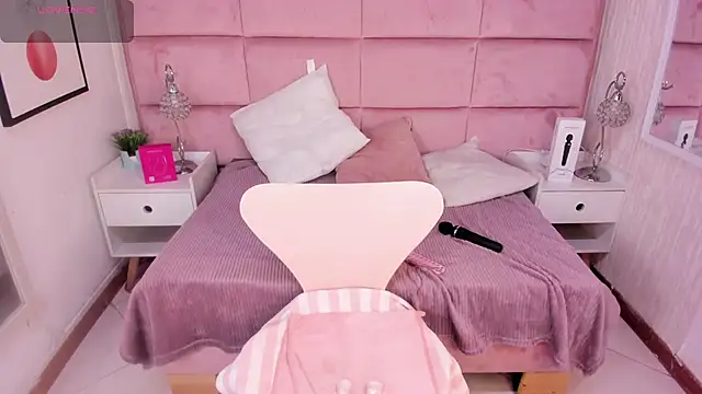 Janah Myers online show from October 27, 12:53 pm