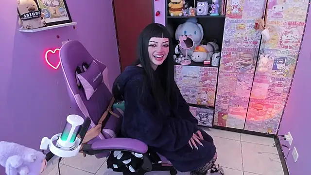 Vero Osb  online show from October 30, 12:01 am