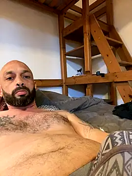 Snapshot of jackadi33 chatting on October 30, 3:13 pm jackadi33 online show from October 30, 3:13 pm