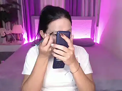 Amanda cummersxxx online show from April 17, 6:33 pm