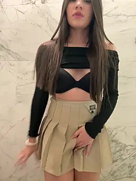 Isabella21  online show from October 5, 10:29 pm