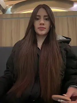 Isabella21  online show from April 21, 2:51 am