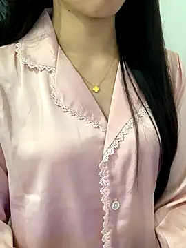 Snapshot of JennyQueen18 chatting on October 18, 3:57 pm JennyQueen18 online show from October 18, 3:57 pm