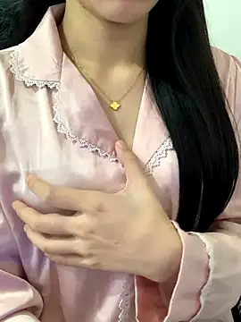 Snapshot of JennyQueen18 chatting on November 20, 4:18 pm JennyQueen18 online show from November 20, 4:18 pm