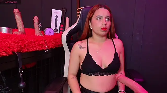 Snapshot of Meghan_storm chatting on December 3, 11:41 am Meghan storm online show from December 3, 11:41 am