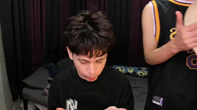 hotfreshdior online show from February 8, 1:36 pm