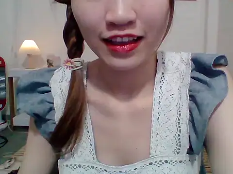   Donna   online show from October 13, 2:28 pm