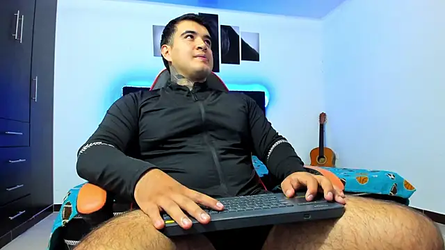 thiago  cp01 online show from March 10, 7:02 am