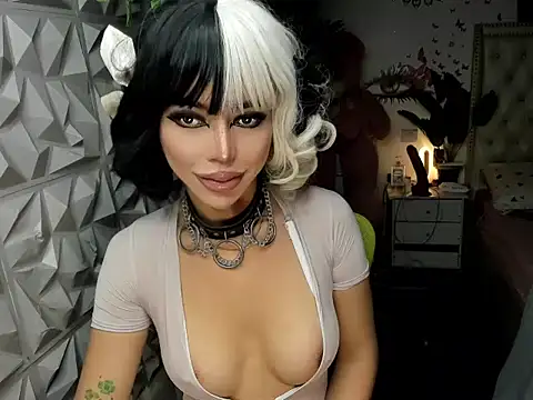 janecomander online show from November 13, 8:46 am