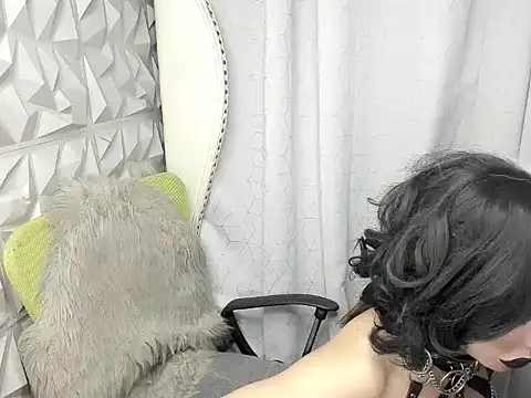 janecomander online show from April 4, 8:23 am