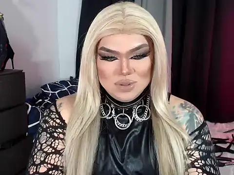 Snapshot of michellevixen922 chatting on November 2, 12:13 am michellevixen922 online show from November 2, 12:13 am