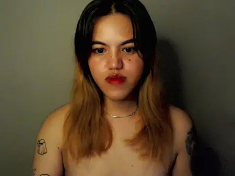 Snapshot of asian_kalaay chatting on November 1, 5:15 pm asian kalaay online show from November 1, 5:15 pm